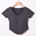 純色V领短版弧形下擺短袖braT恤安摩兒